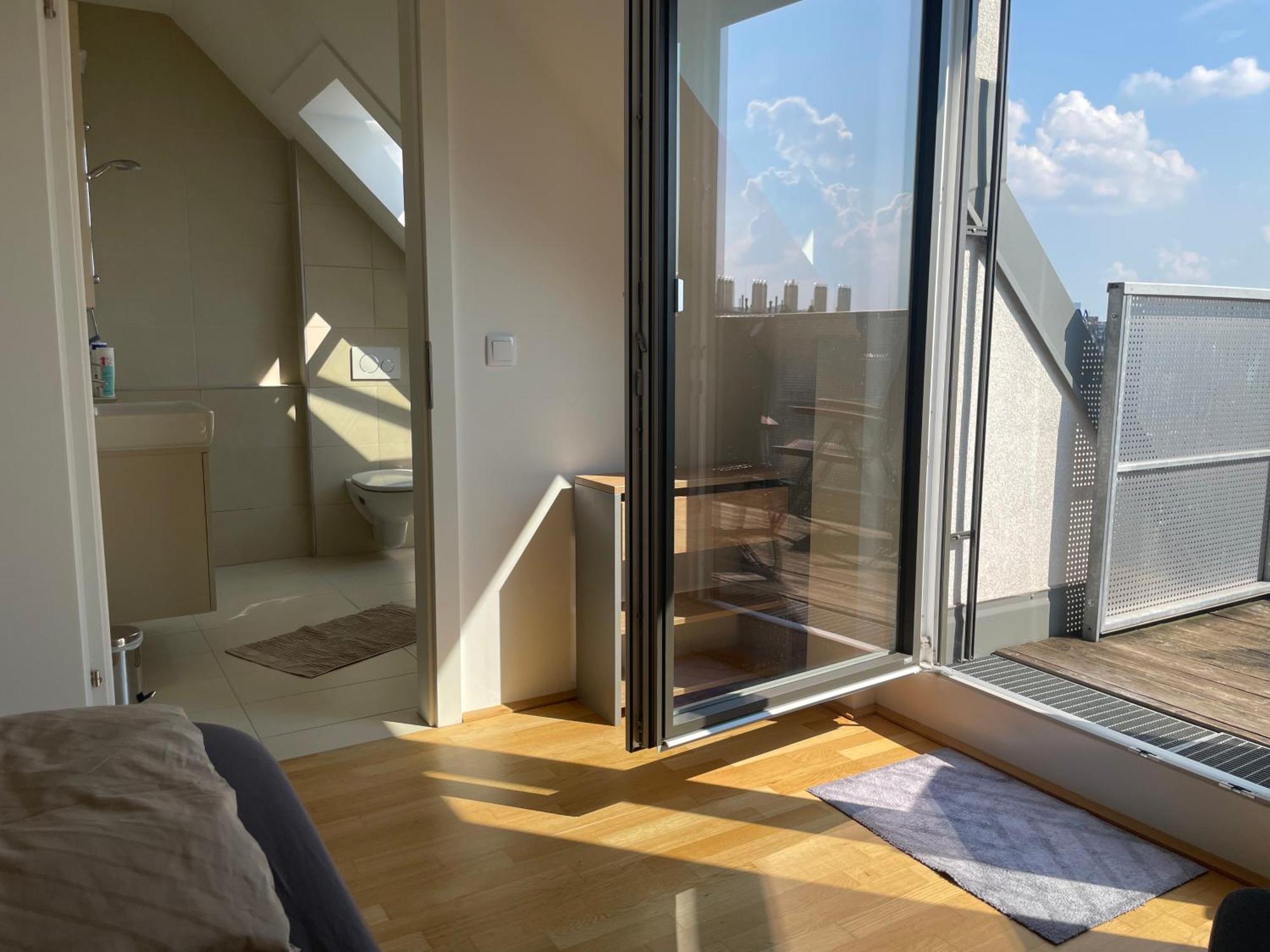 Rooftop Terrace- Panoramablick Ueber * Wenen